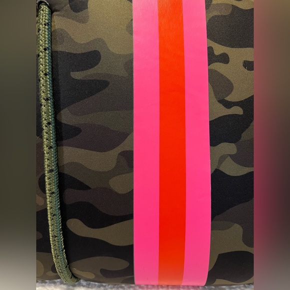 Neoprene Tote Bag + Small Clutch - Picture 2 of 11